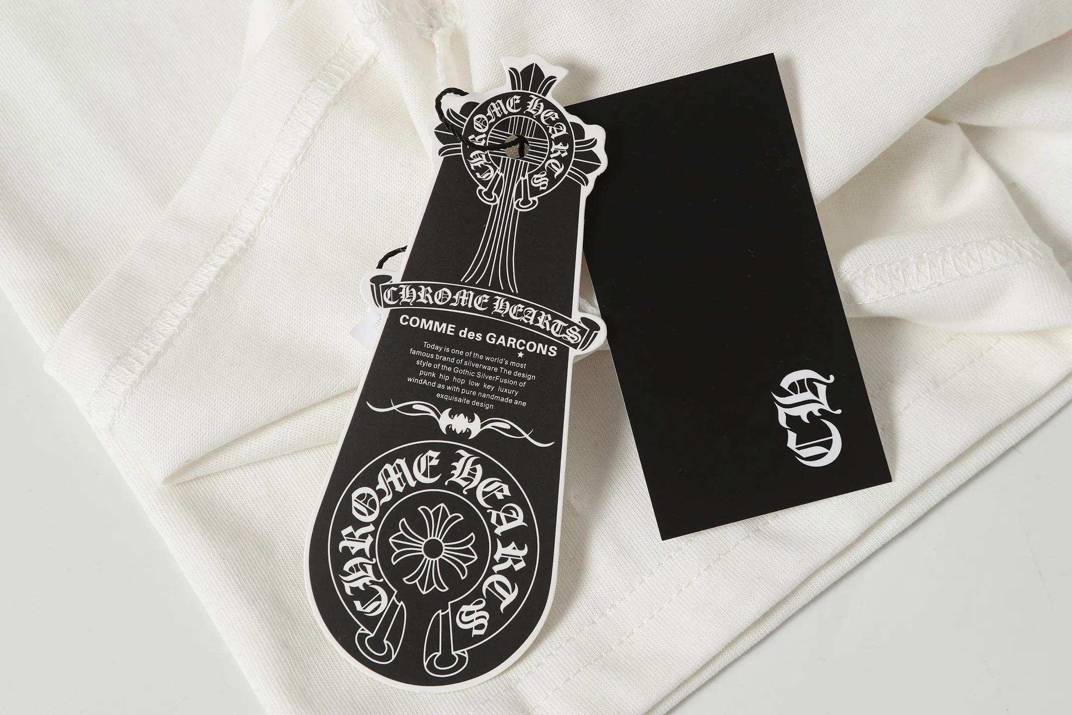 P160 Cross-border quantity model. Those who pursue quality, please do not place an order. -Chrome Hearts/Chrome Hearts Sanskrit Sanskrit Cross✝️Print popular long-sleeved T-shirt -High weight, high density and high quality. The wool is soft, delicate and skin-friendly. It feels soft and silky. It has excellent warmth and skin-friendly properties.